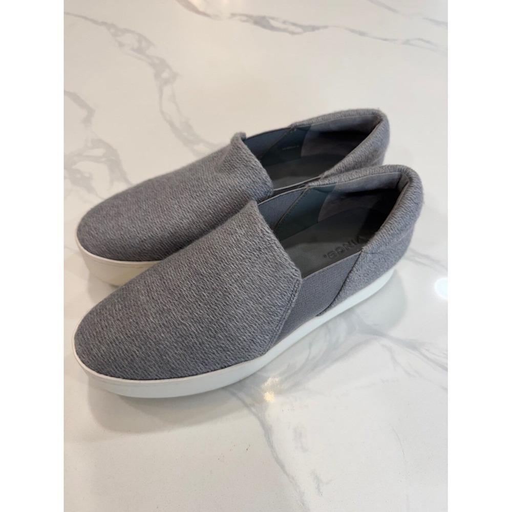 Vince Sneaker Slip-On Shoes Women's Sz 8 Light Gray
